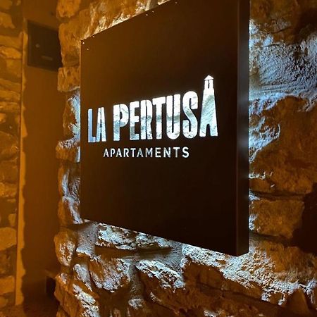 Apartaments La Pertusa 2O Corca  Eksteriør bilde