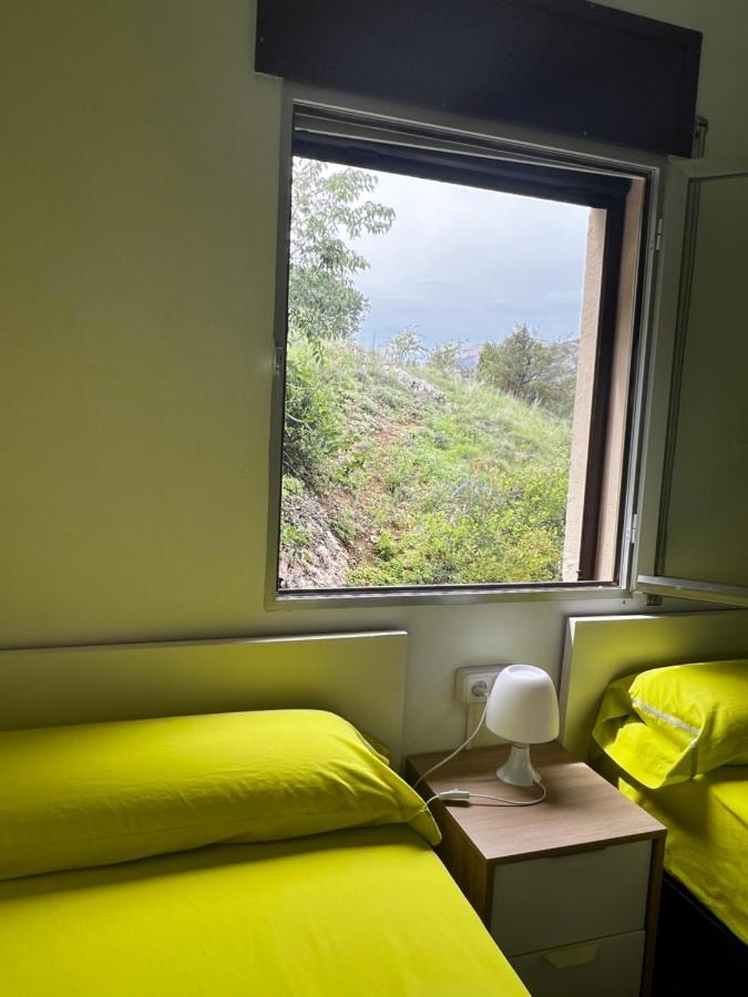 Apartaments La Pertusa 2O Corca  Eksteriør bilde